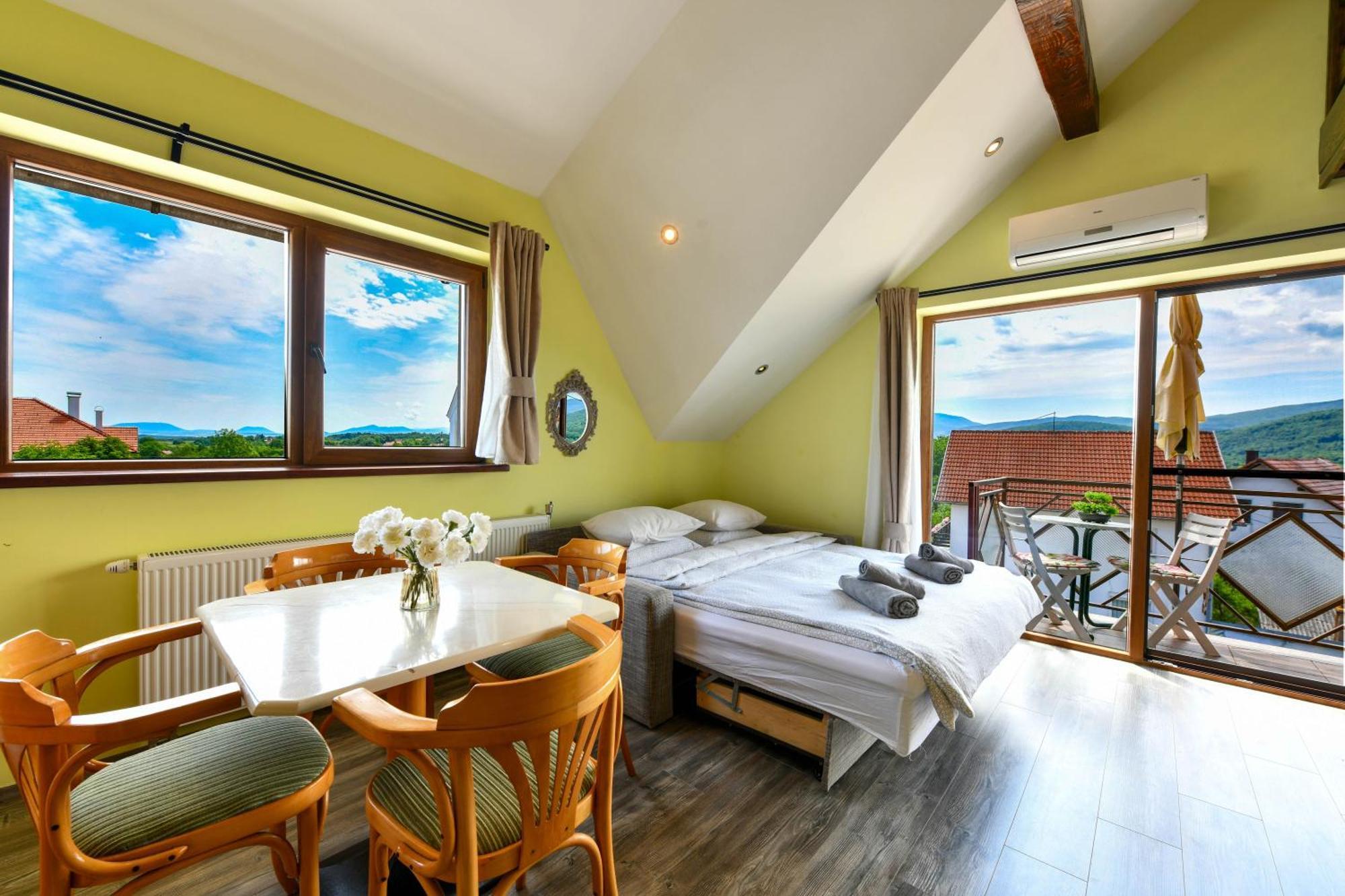 Accommodation "Old Town Dreznik" Rakovica Exteriér fotografie