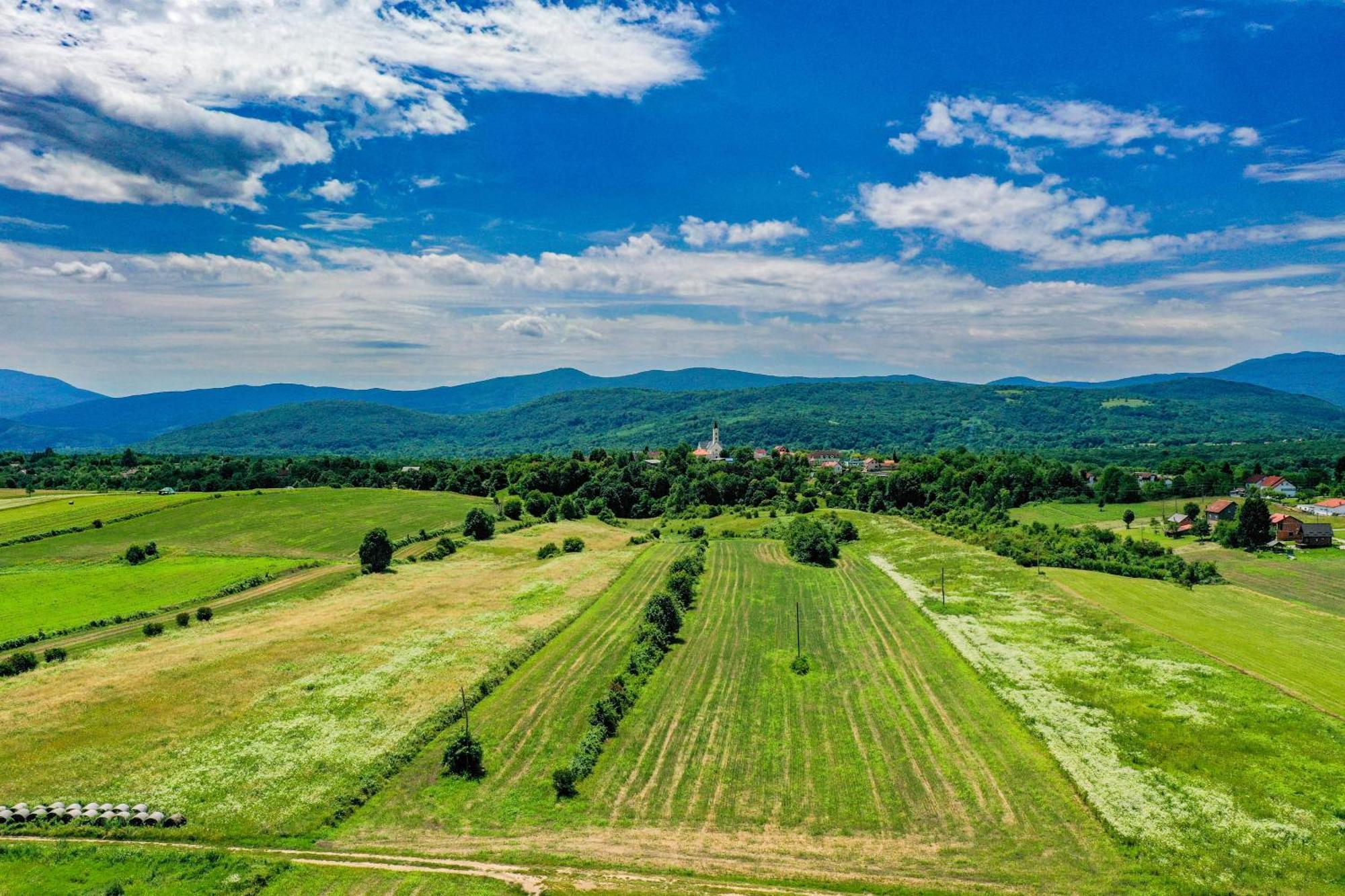 Accommodation "Old Town Dreznik" Rakovica Exteriér fotografie